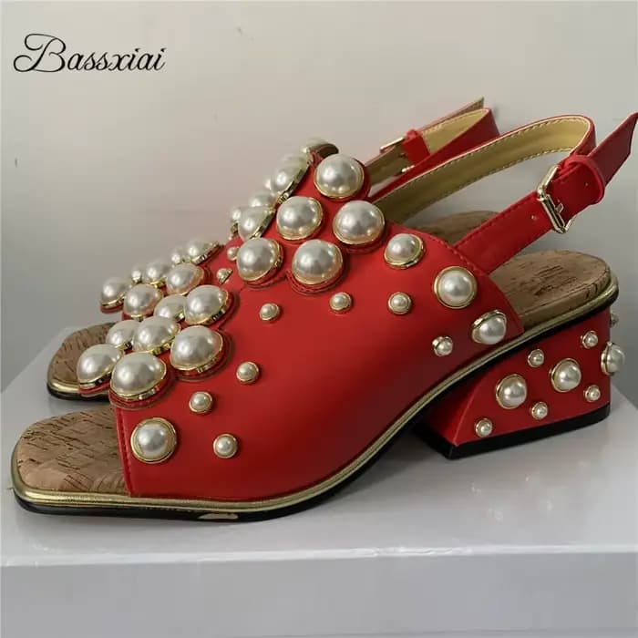 Sandales de luxe en cuir véritable pour femmes, chaussures de soirée à talons ajourés uniques, embellissement de perles, été