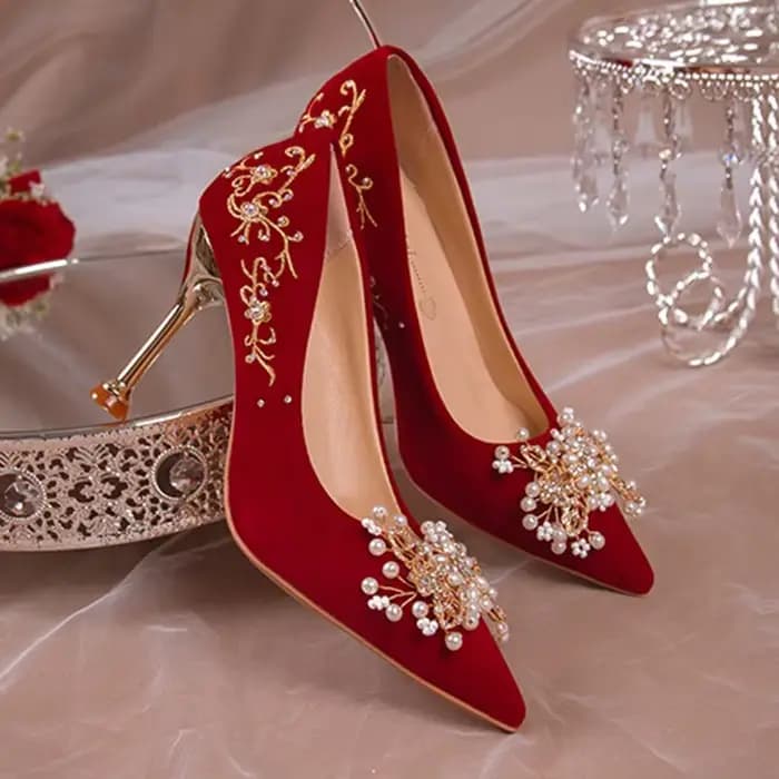 Talons dorés chaussures à talons fins pompe Sexy mode tout-Match sans lacet sandales dames pointu coin à lacets Stiletto Crossdressers