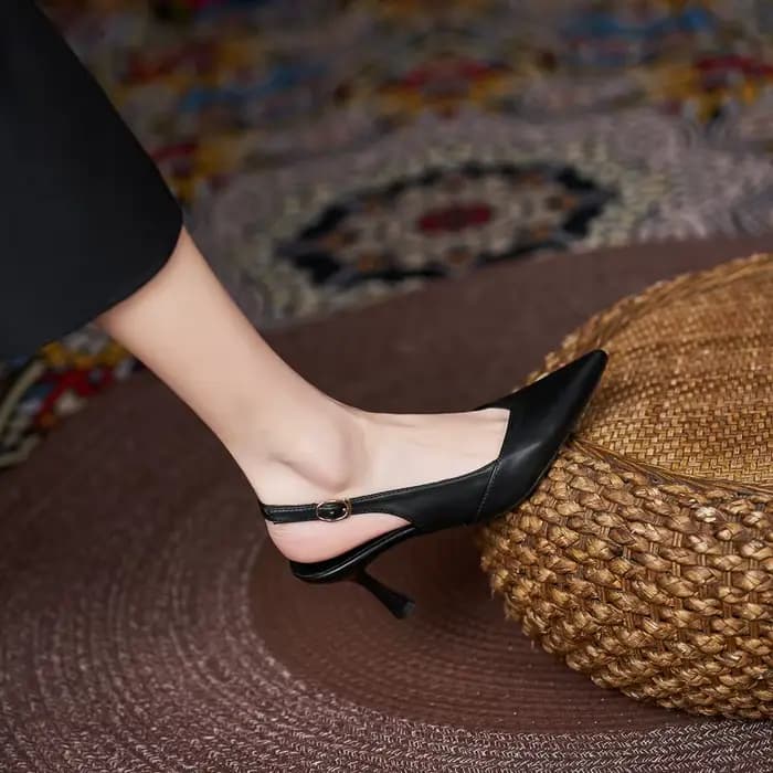 Talons hauts africains fins pour femmes