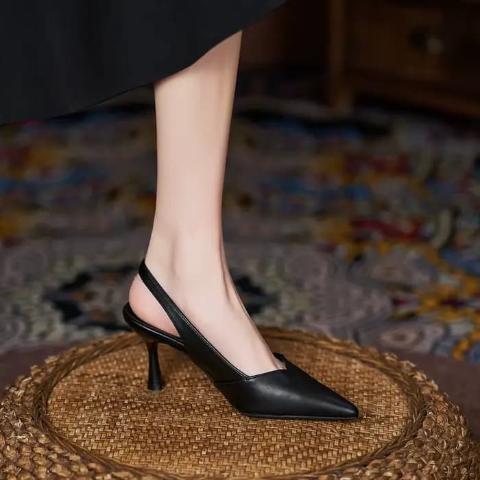 Talons hauts africains fins pour femmes