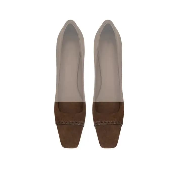 Talons hauts noirs à bout pointu pour femmes