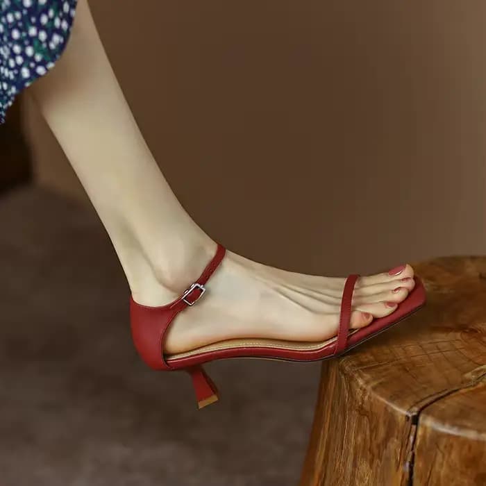 Sandales Sexy à Talons Hauts et Lanière Carrée pour Femme