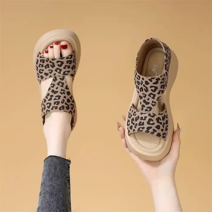 Sandales à talon épais style vintage français