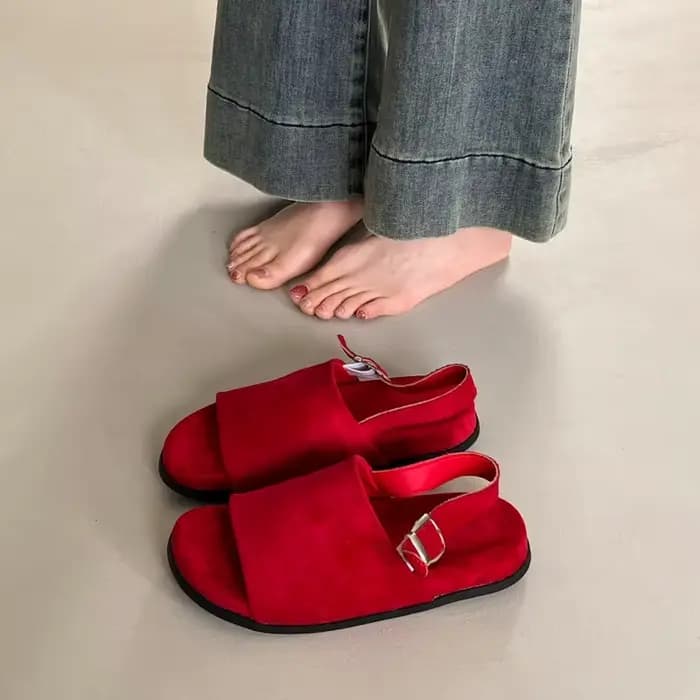 Sandales Minimalistes et Tendance à Semelle Épaisse et Bout Rond