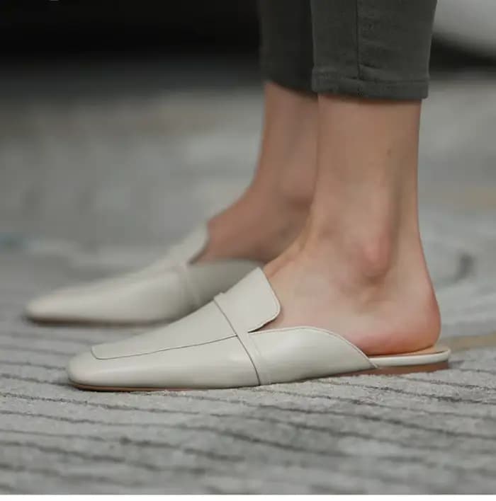 Mules carrées en cuir de vache pour femmes, chaussures plates simples, pantoufles d'extérieur, style concis, printemps, automne