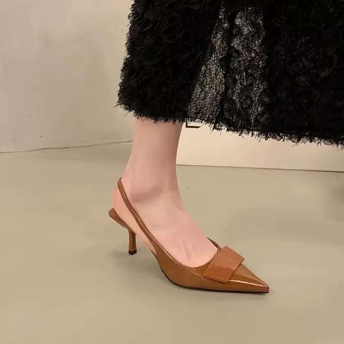 Sandales pour femmes de haute qualité - design élégant avec boucle - talons hauts élégants à bout pointu