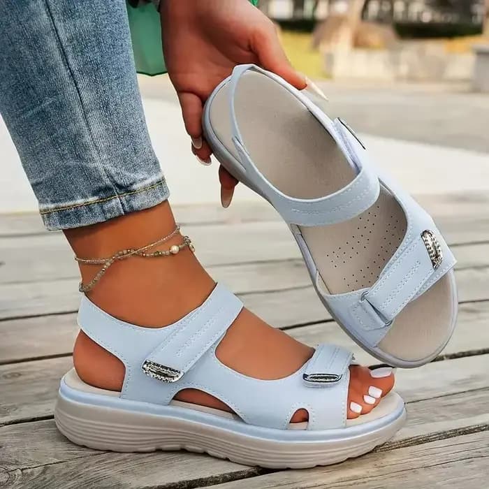 Sandales d'été à la mode