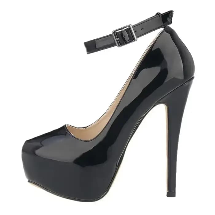 Escarpins en cuir verni pour femmes