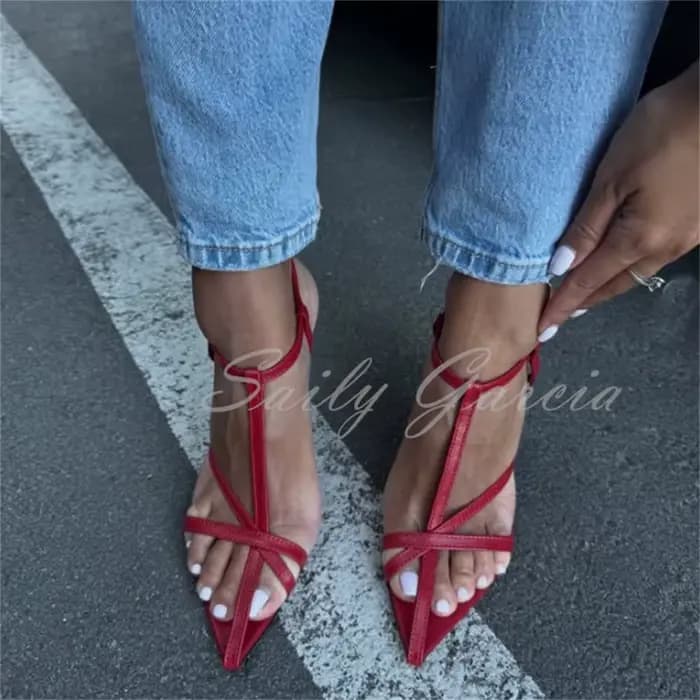 Sandales à bout pointu rouges pour femmes, à lanières, sexy, à talons aiguilles, en cuir, avec boucle, élégantes, pour soirée et robe de soirée