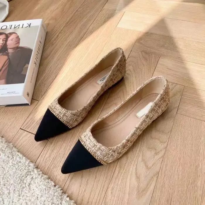 Chaussures de bureau élégantes à bout pointu et à talons bas pour femmes