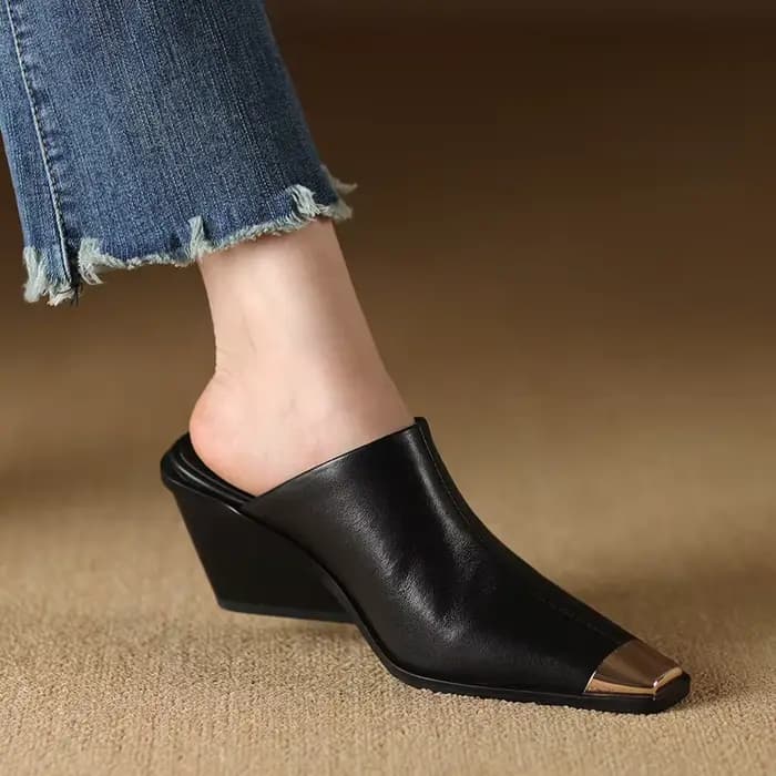 2025 nouvelles dames en cuir véritable tête en métal Mules mode Med talons épais été babouches femmes chaussures de bureau décontractées femme