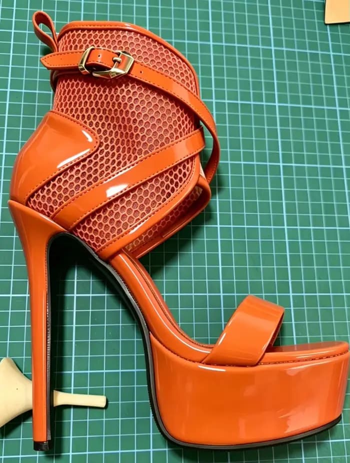 Sandales chic en cuir rose à lanières et talons hauts pour femme