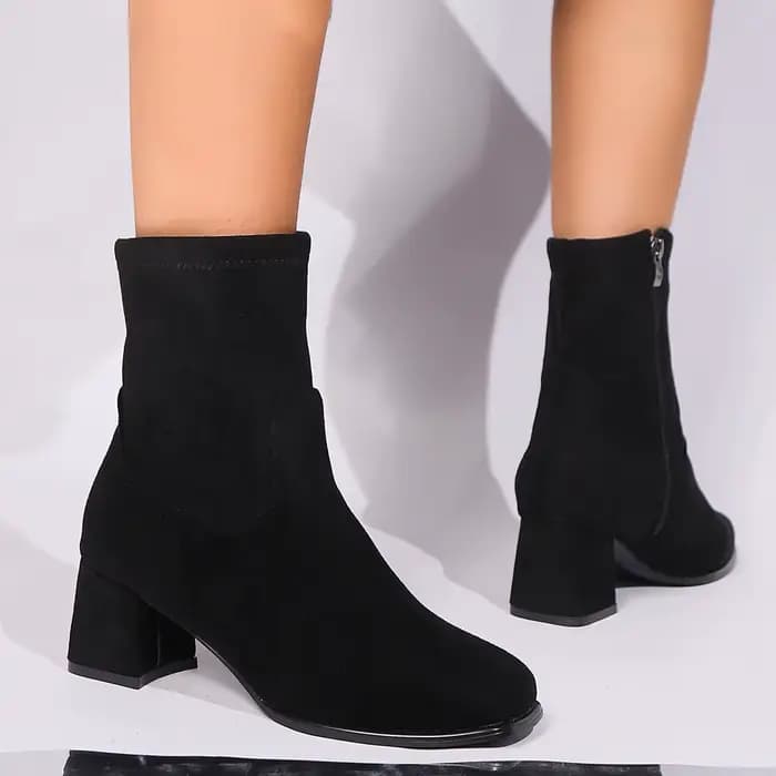 Femmes bottines noir marron troupeau élégant talons hauts chaussures pour femmes bout pointu chaussons courts nouveau luxe Goth bottes femmes