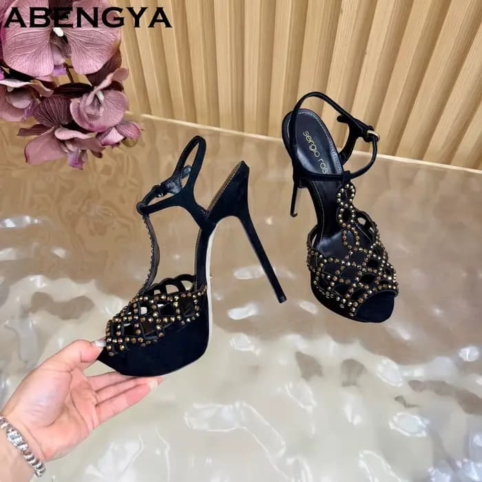 Sandales modernes à plateforme à talons super fins pour femmes