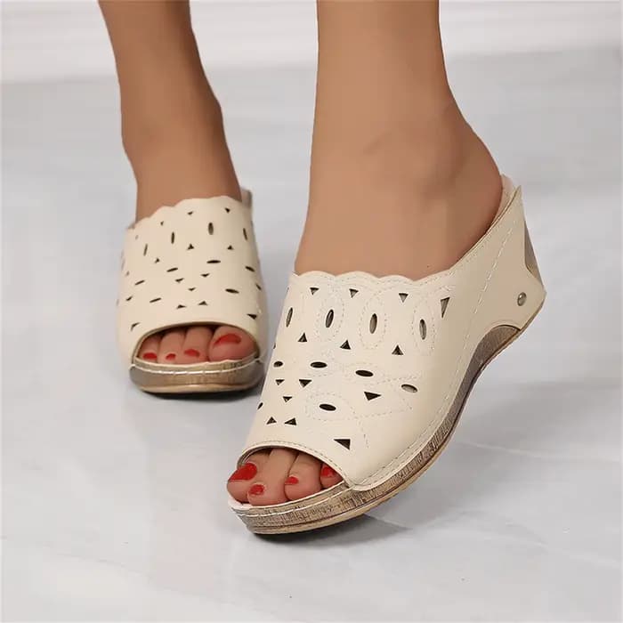 Sandales romaines en cuir évidées pour femmes
