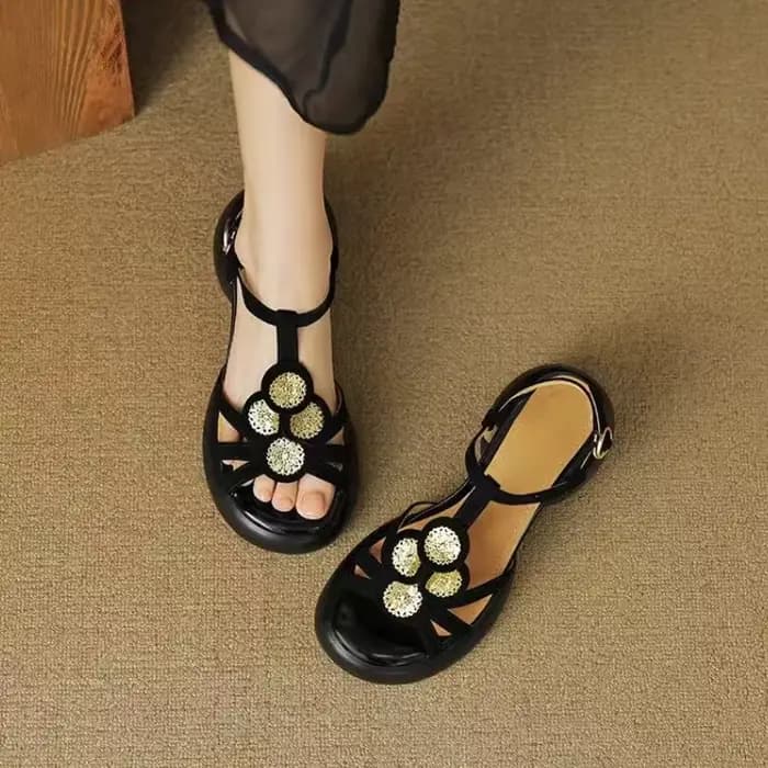 Sandales pour femmes 2025 tendance d'été Chaussures confortables de luxe Baotou