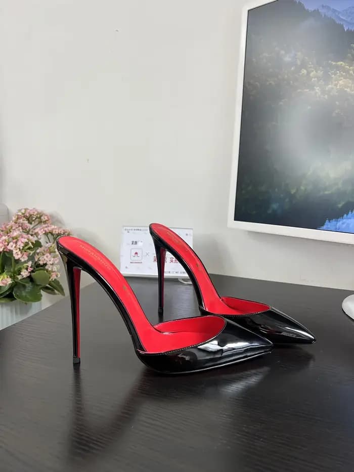 Escarpins noirs en cuir verni à talon fin et pointu, style 2025, simples, sexy et polyvalents, grand