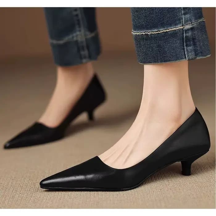 Escarpins roses à talons hauts et fins pour femmes