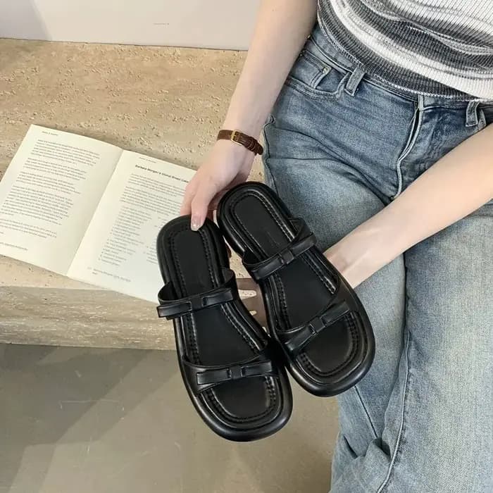 Sandales décontractées confortables à talon bas et bout ouvert argentées pour femmes – Chaussures de plage et de marche pour dames