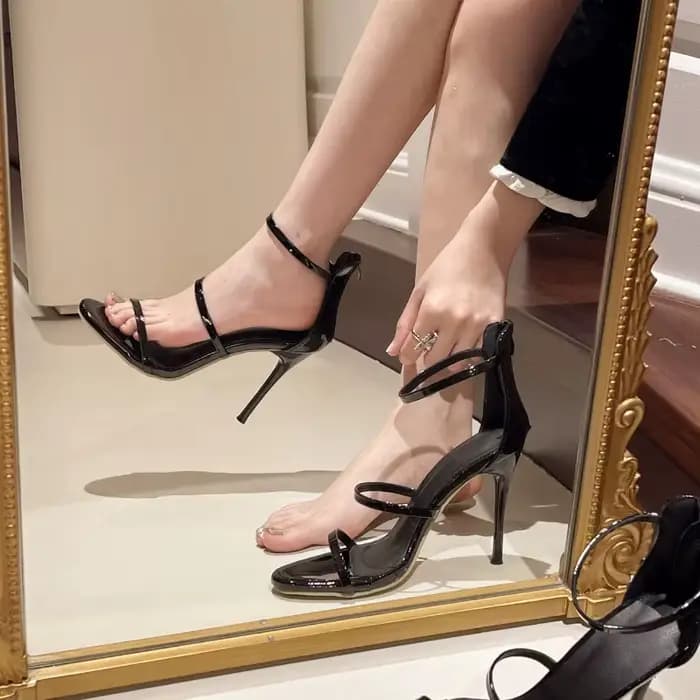 Escarpins pour femme, nouvelles sandales d'été sexy à talons aiguilles, talons hauts de qualité supérieure pour banquets avec fermeture éclair et bride combinée