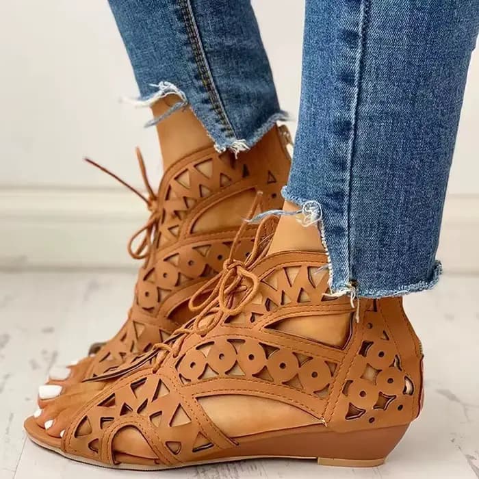 Sandales compensées pour femmes 2026 – Chaussures d'été tendance à lacets, talon bas, plates, grande