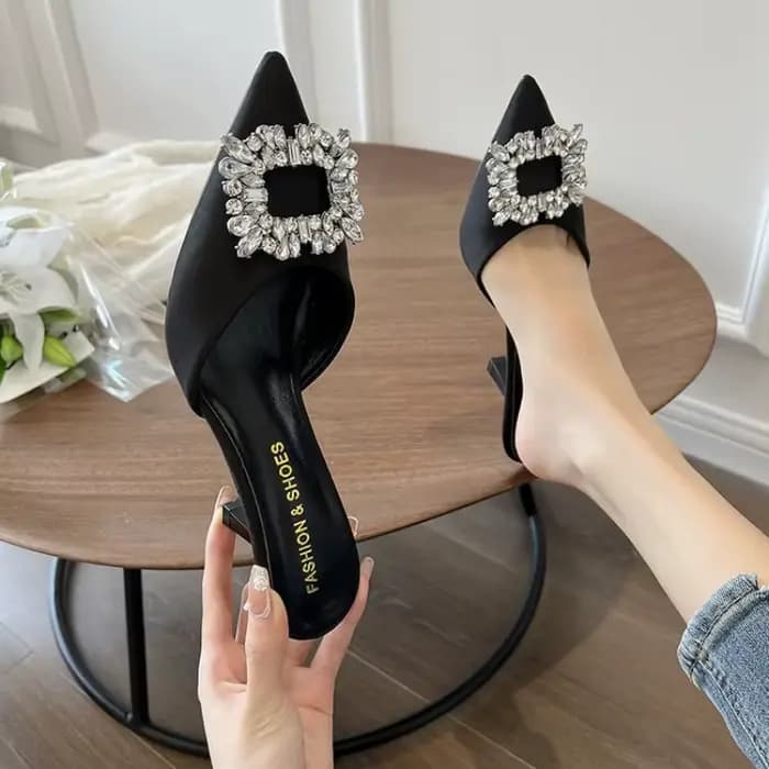 Femmes sandales été nouvelles pantoufles bout pointu Slingback Mules chaussures femme mode strass dames talons hauts pompes de fête Sexy