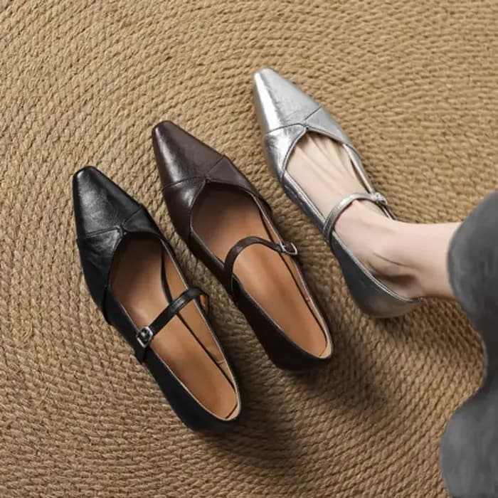 2025 nouvelles femmes PU cuir pompes compensées talons hauts bout pointu