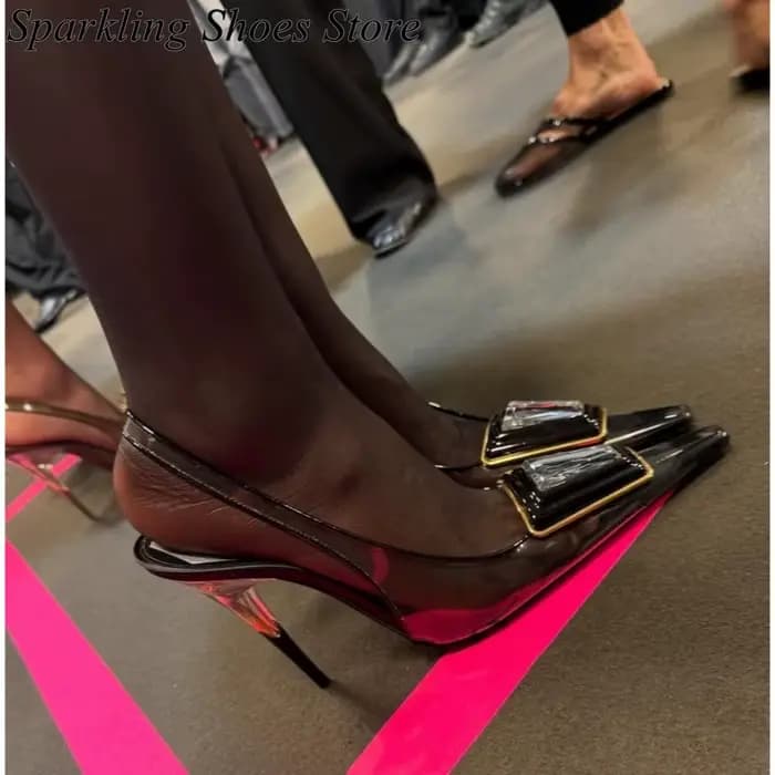Sandales à talons transparents en PVC vert bordeaux, ornées de pierres précieuses, à bout pointu, talon bas, nouvelle collection été, chaussures modernes de créateur 2026