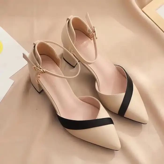 Chaussures pointues classiques Beige à talons carrés pour femmes