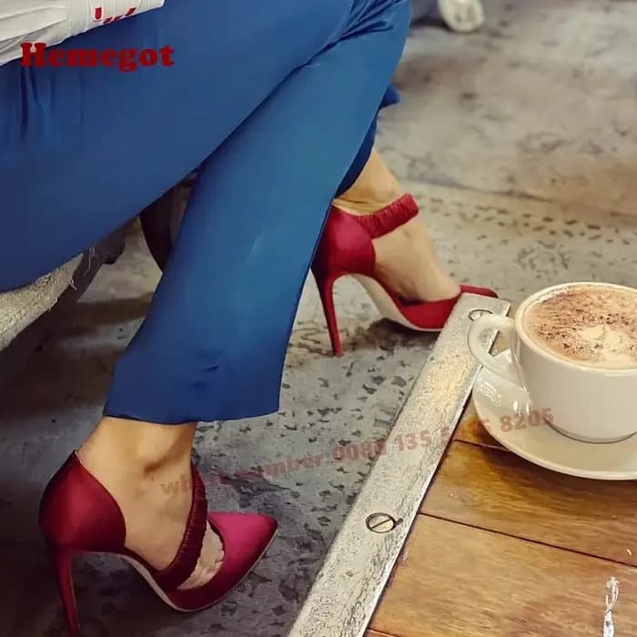 Escarpins à talons aiguilles à bout pointu pour femme