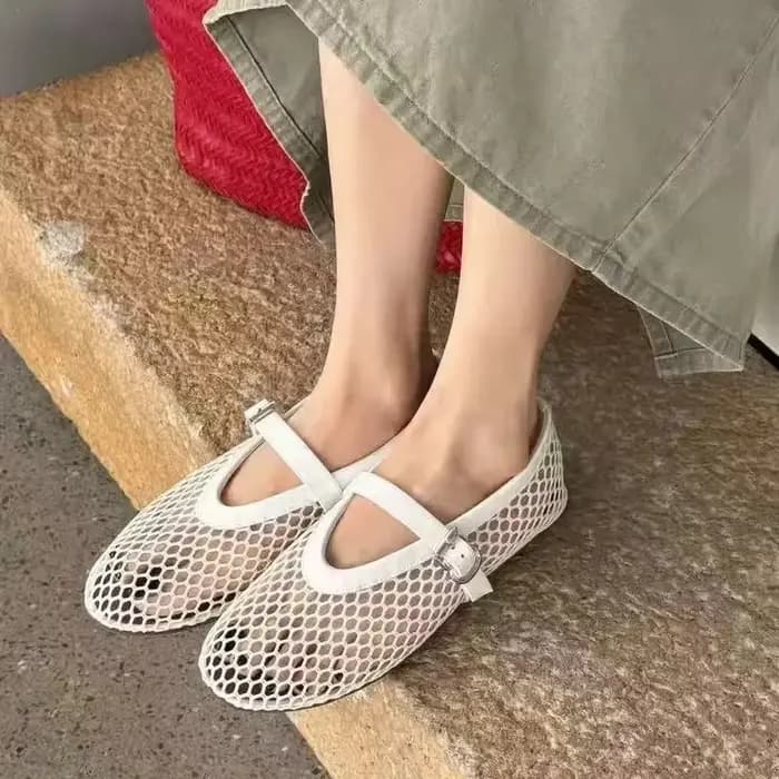 Net plat mode sandales nouvel été tête ronde respirant antidérapant ligne bouton Mary Jane résille chaussures dames