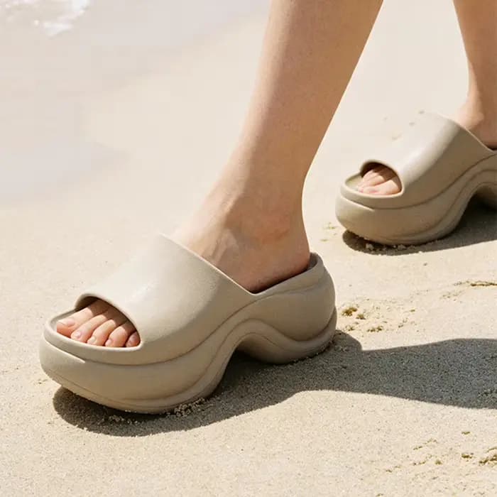 Sandales compensées épaisses tendance pour femme