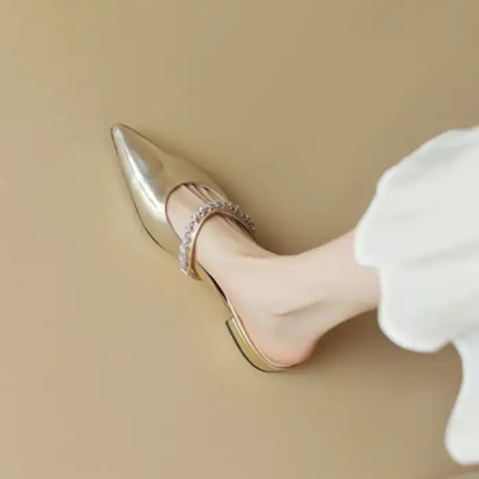 Diapositives sandales à talons bas or femme pantoufles chaussures à bout pointu pour les femmes à l'extérieur Eva Top Designs 2025 luxe prix Premium
