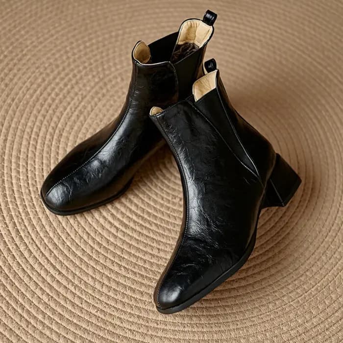 Bottines Chelsea marron à talons épais en cuir souple pour femme