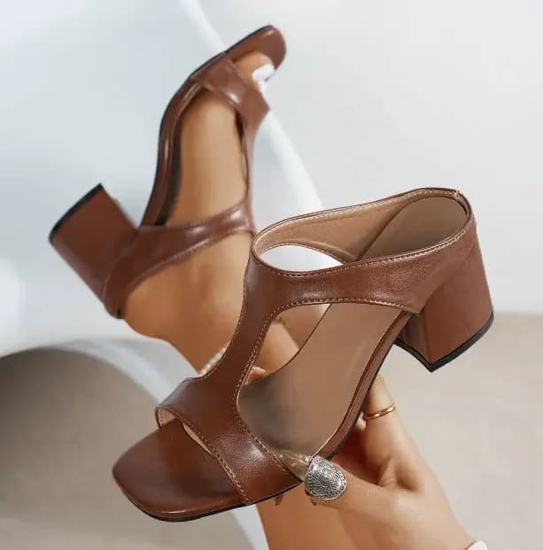 Pantoufles à talons hauts pour femmes été 2025 nouvelle Version coréenne