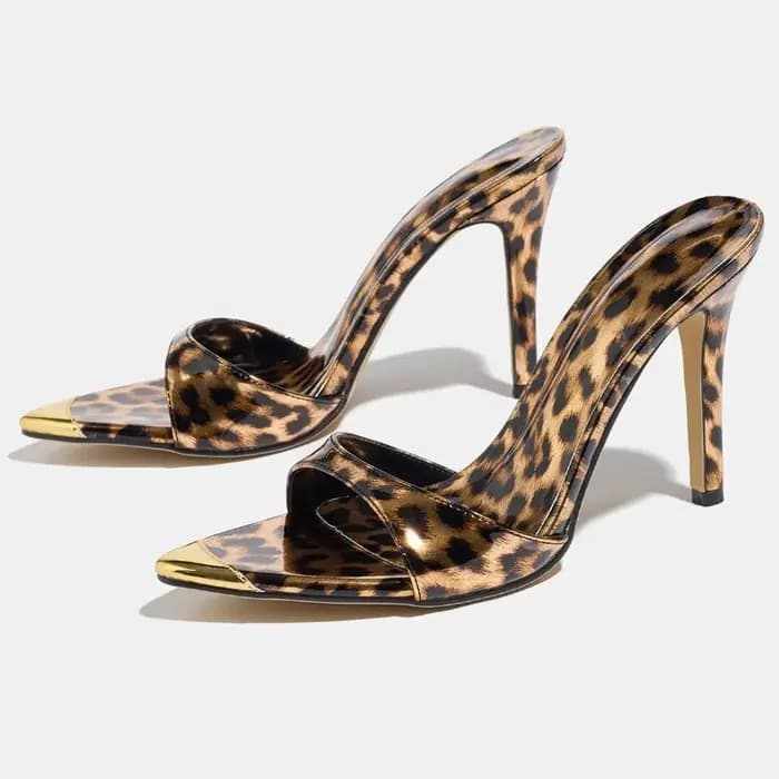 Sexy léopard Peep Toe femmes pantoufles à talons 2026 nouveau bout pointu diapositives dames vacances créateur de mode Mules sandales femme