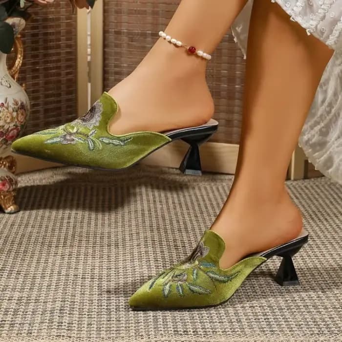 Mules élégantes en velours brodé de fleurs pour femme