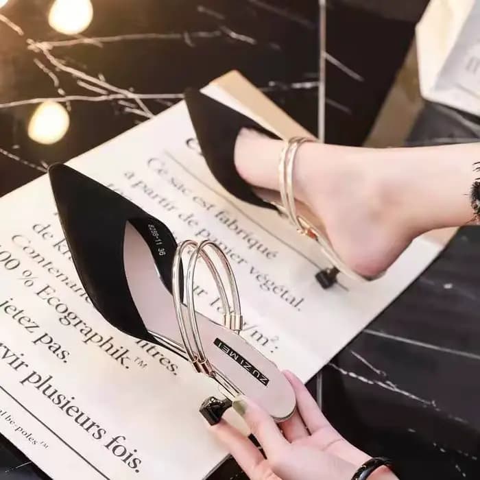 Avec talon chaussures à bout pointu Mules vertes été 2025 pantoufles pour femmes et dames sandales diapositives faciles à porter luxe Vip H sandale F