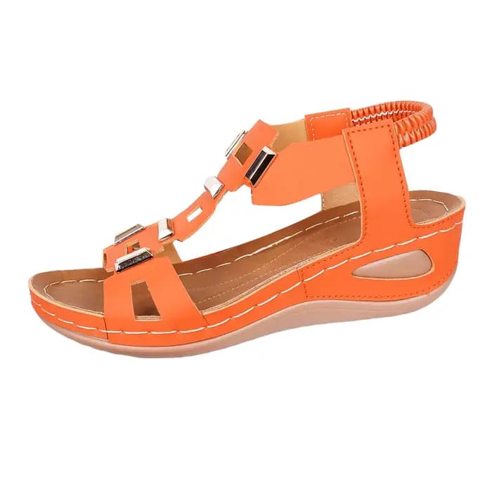 Sandales compensées tendance pour femme avec lanières et détails métalliques, respirantes et confortables, style mules, streetwear, polyvalentes