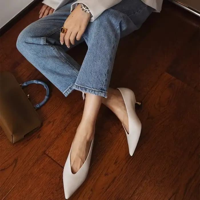 Talons aiguilles printemps nouveau bout pointu bouche peu profonde talon chaton en cuir verni