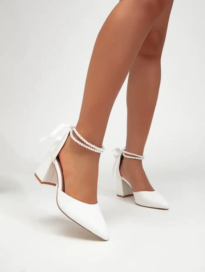 Nouvelles chaussures élégantes et simples pour femmes, polyvalentes pour les banquets et les mariage