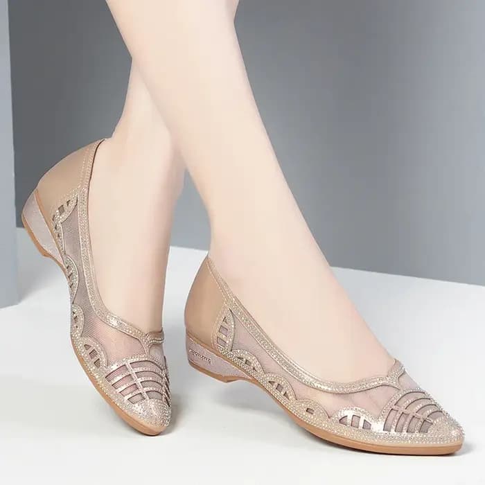 Chaussures en maille découpées en biscuits respirantes avec talons pour femmes