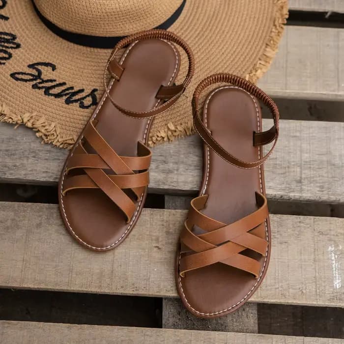 Chaussures pour femmes 2024 été nouvelles femmes sandales plates bas sandales à sangle romaine avec