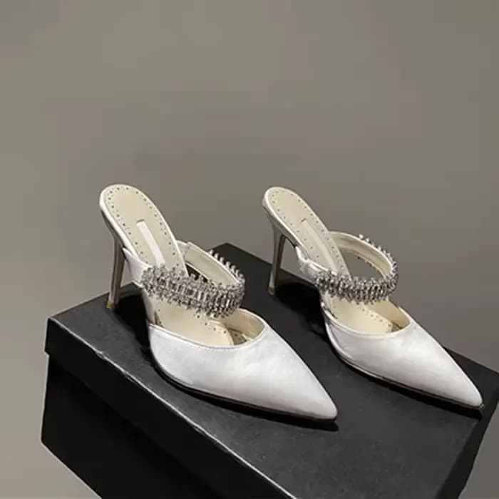 Chaussures à talons hauts et strass en satin pour femmes européennes et américaines