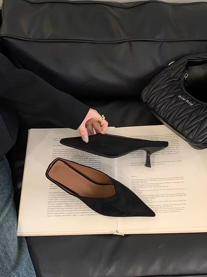 Bout pointu femmes pantoufles talons hauts robe De luxe Mules chaussures mode Sexy pompes 2025 été é