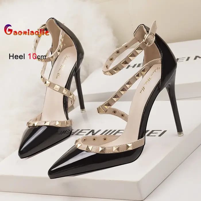 Europe et amérique été femmes chaussures à talons hauts mode bout pointu bouche peu profonde Rivet évider discothèque