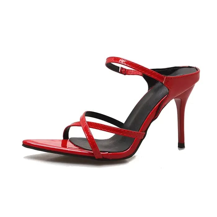 Talons hauts talon aiguille pour femmes 2025 été nouvelle sangle pointue sandales vides arrière sand