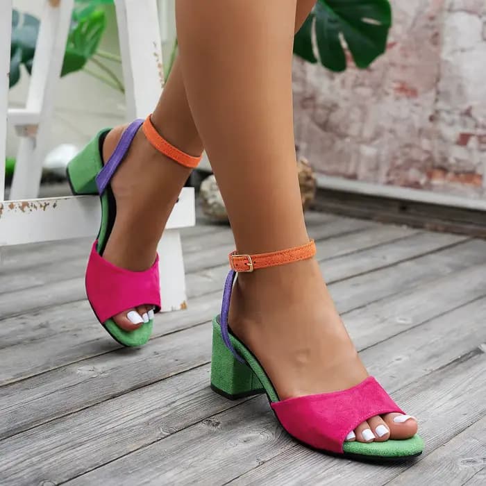 Femmes sandales européennes américaines colorées grande taille chaussures à talons hauts