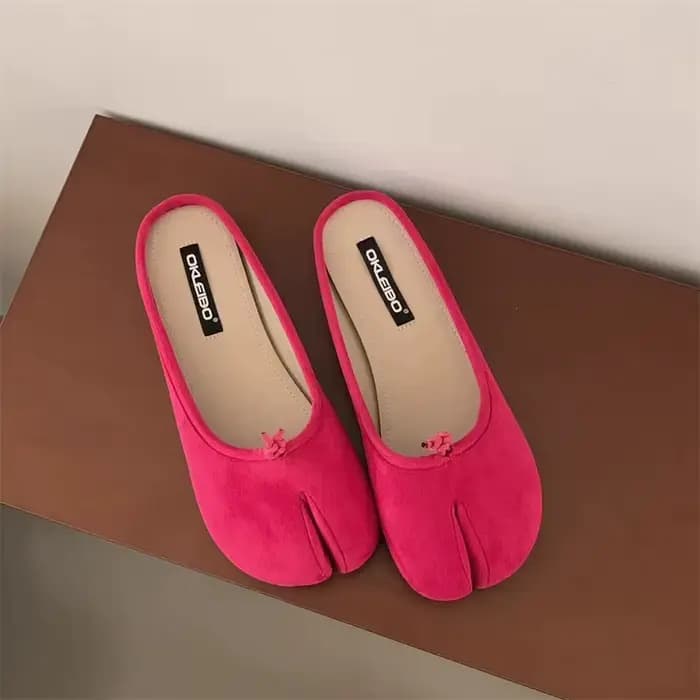 Nouvelles mules d'été 2026 pour femmes, style décontracté, à bout fendu, à enfiler, pour l'extérieur, chaussures plates souples à talon plat, type claquettes habillées