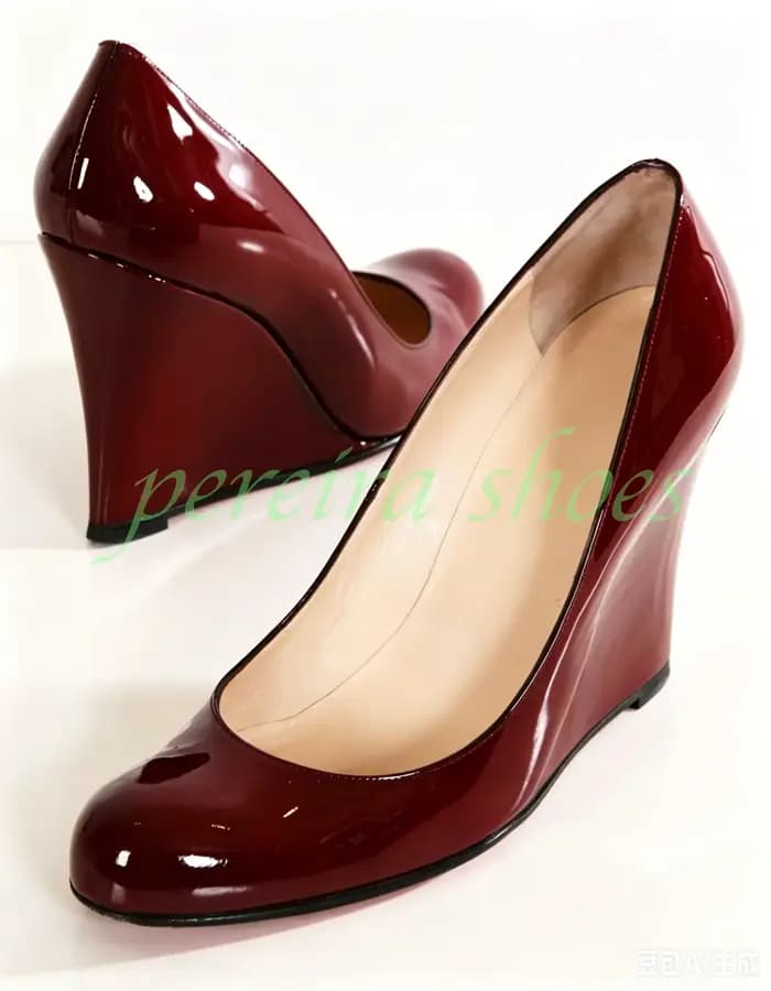 Escarpins compensés bordeaux en PU verni à bout rond pour femme